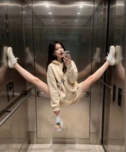 AI生成电梯一字马美女制作教程，条条流量上万，别再在外面被割韭菜了，全流程实操-第一资源网